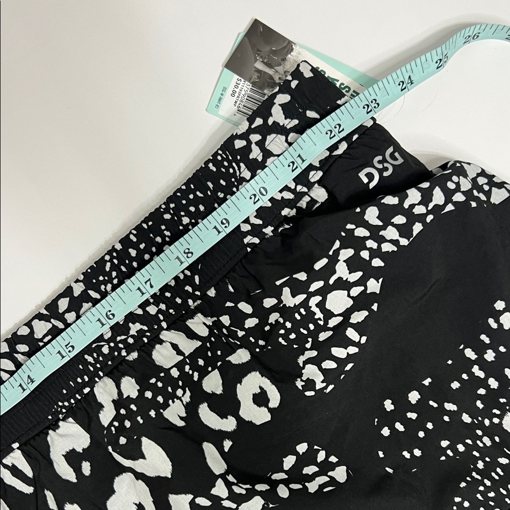 NWT DSG 2X Women’s Monochrome Athletic Shorts - Picture 7 of 8